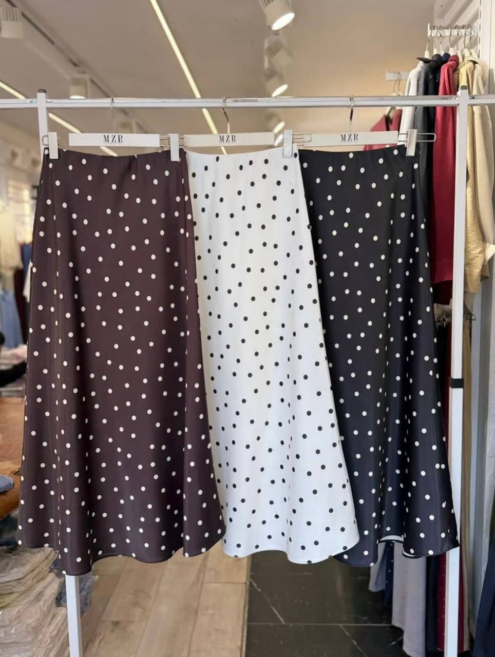 Polka dots skirt